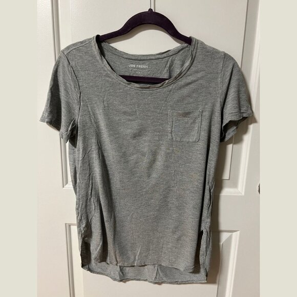 Joe Fresh boyfriend gray t-shirt with breast pocket (size small) - Picture 1 of 2